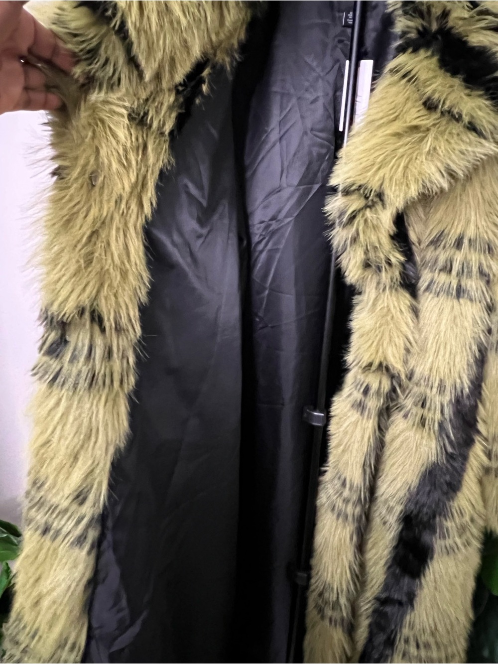 Nasty Gal Green Plaid Faux Fur Coat - Picture 7 of 8